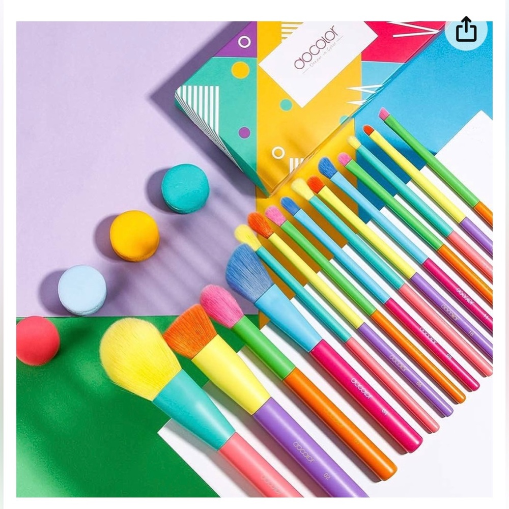 makeup brush set of 15 brushes Docolor multicolor MUA NWT NIB gift new